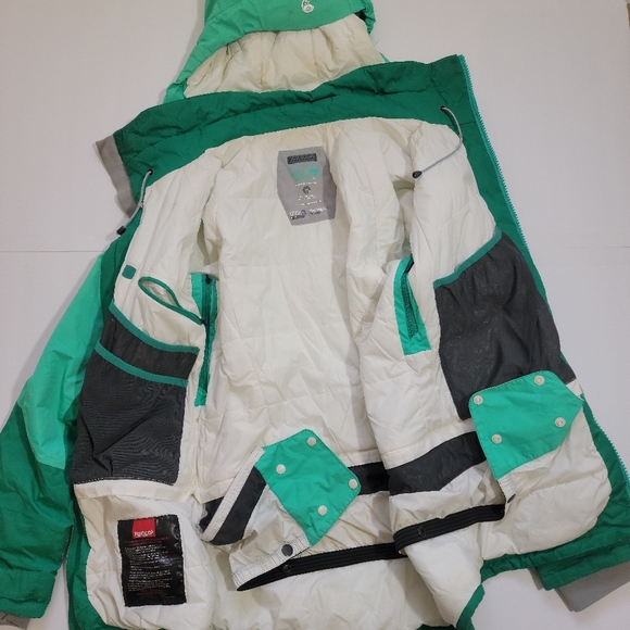 Snowboarding / Ski jacket size small - Picture 2 of 4